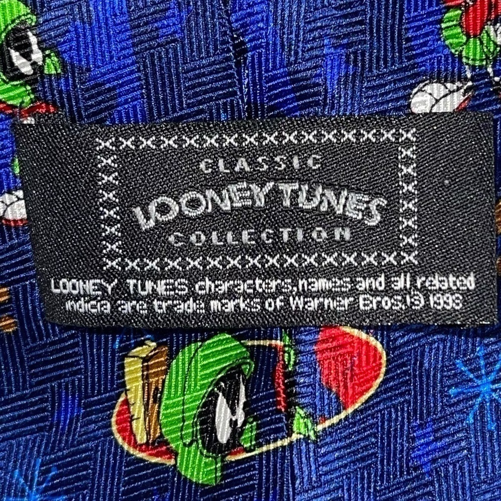 Vintage Classic Looney Tunes Silk Tie. Features Marvin The Martian - Picture 6 of 9